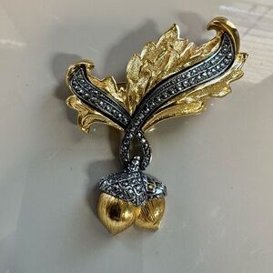 Vintage Avon Gold and Silver Oak Leaf Acorn Brooch